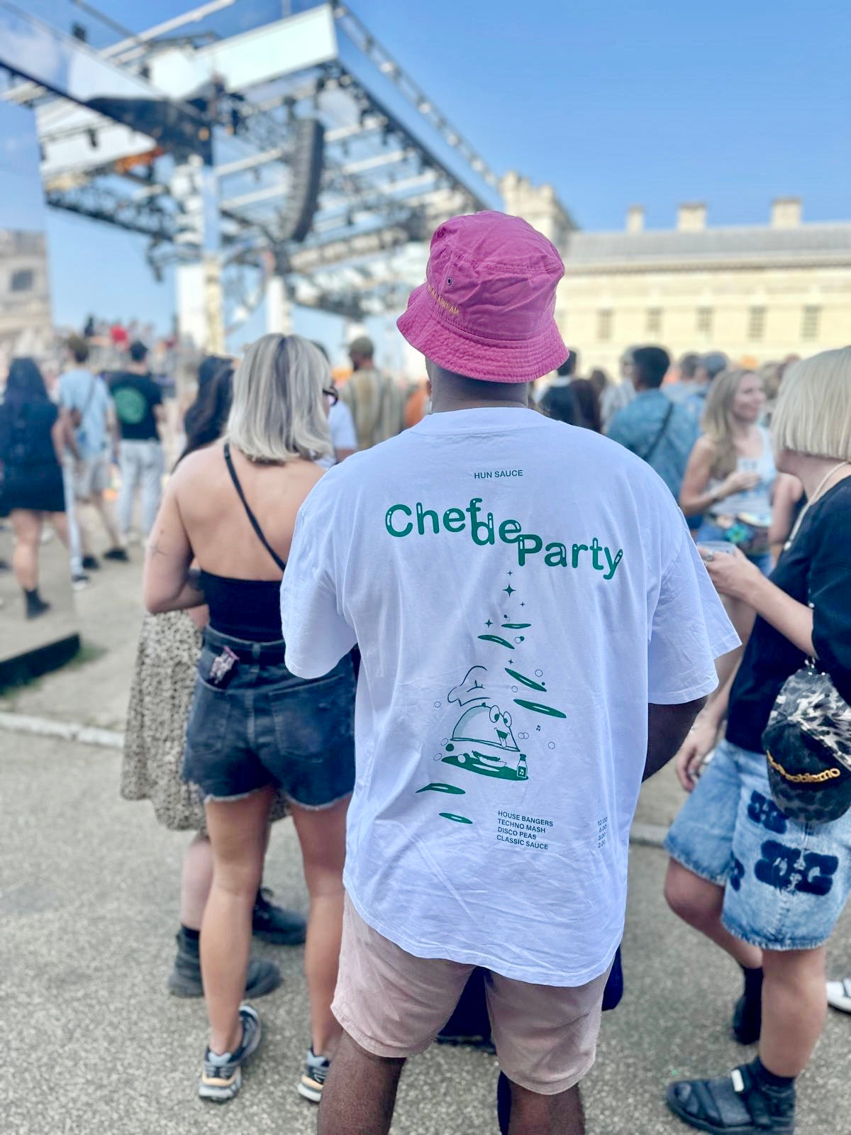 CHEF DE PARTY Heavyweight T-Shirt