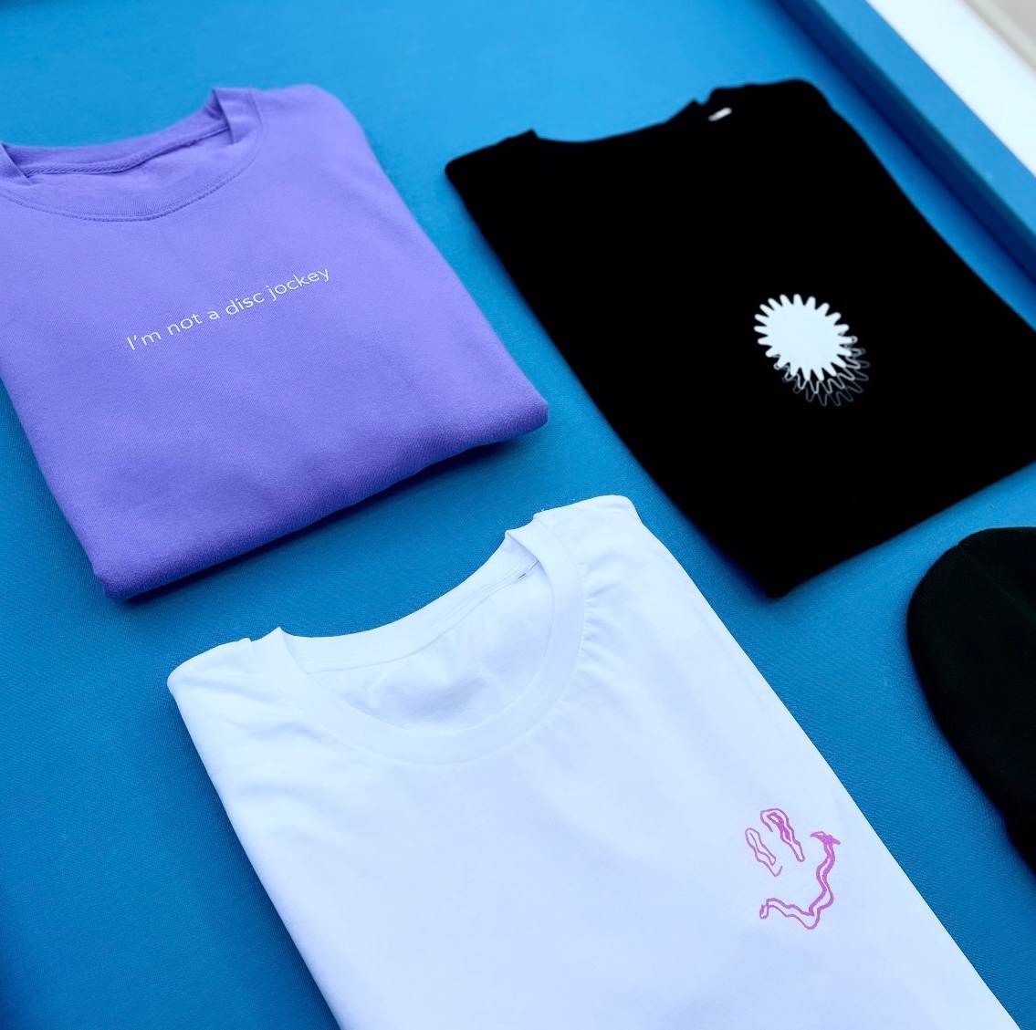 SMILE HIGH CLUB White Long Sleeve T-Shirt - Hun Sauce