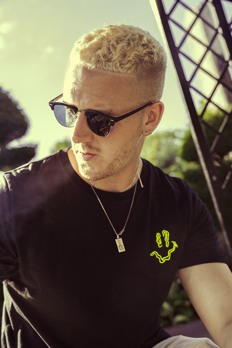 SMILEY Yellow Embroidery T-Shirt - Hun Sauce