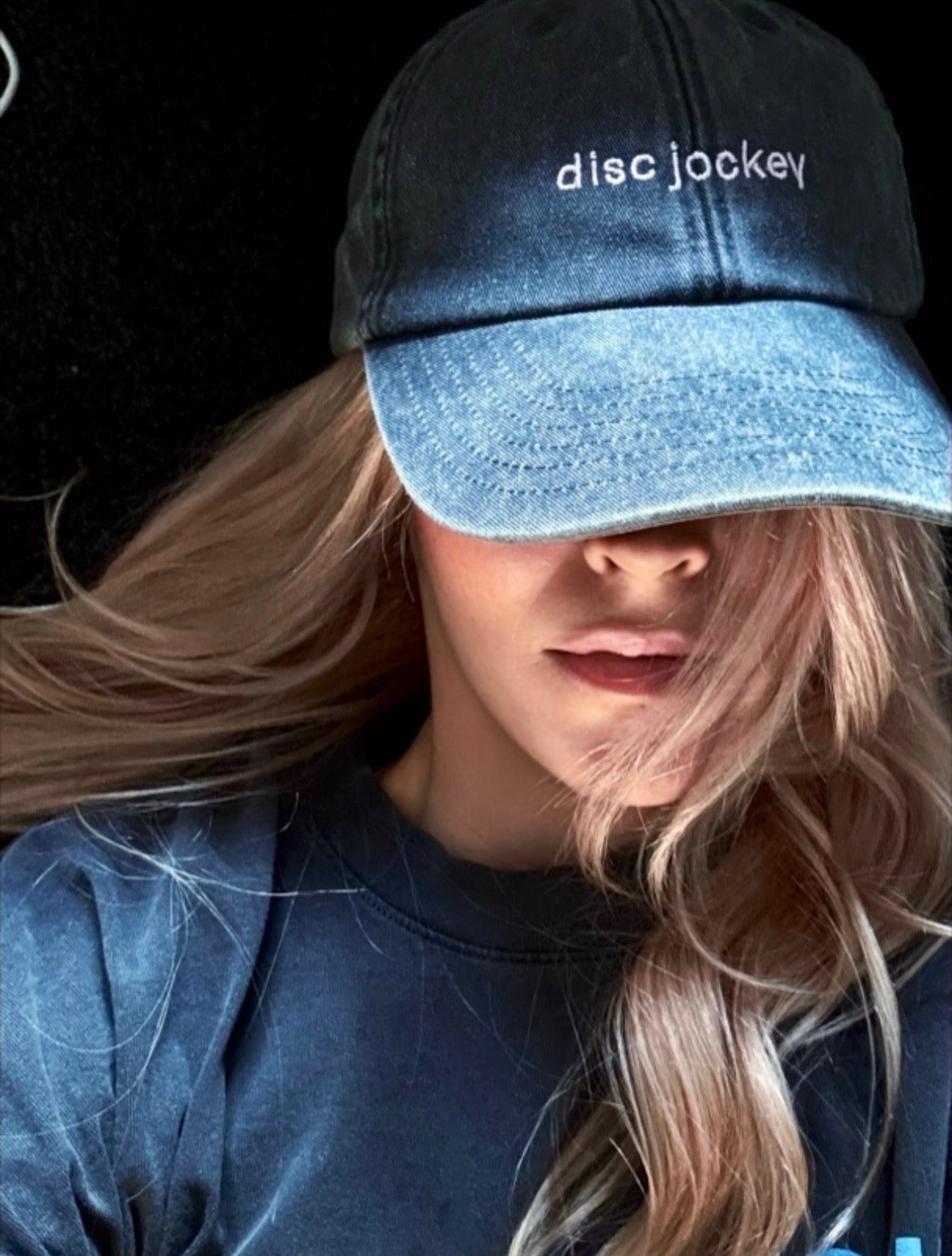 DJ SHOSH sporting the Hun Sauce Disc Jockey denim Cap. UK Streetwear